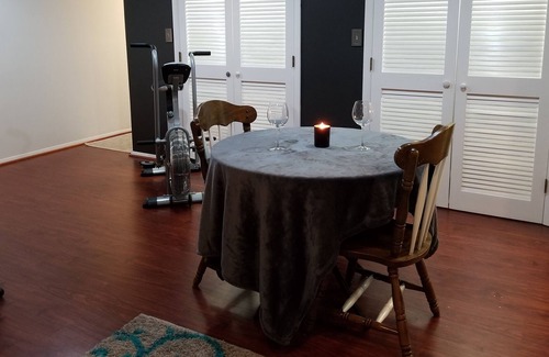 Columbia Apartment | Private Studio w/ Work Space Close to BWI, DC, Baltimore