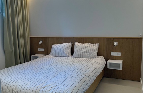 Le Pecq Bed & Breakfast | Private Suite - Luxury Guest House Saint Germain En Laye