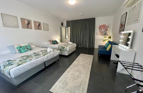 Cannonvale House | Private unit in Whitehaven Crescent