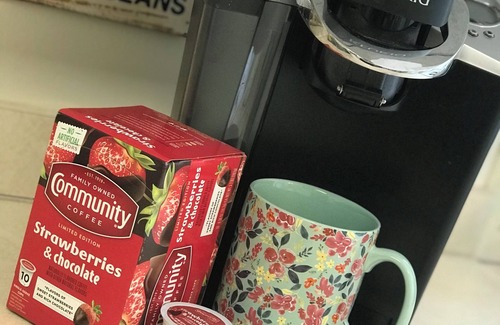 Ponchatoula Apartment | Private Upstairs Apartment in Historic Building Sleeps 6