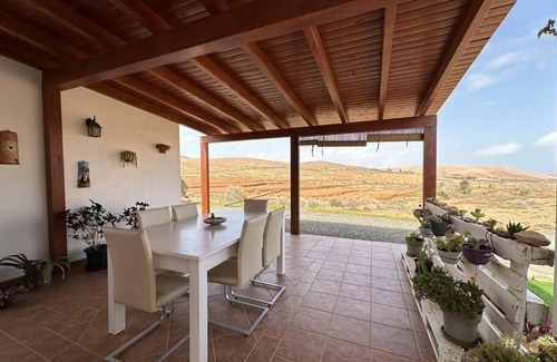 Pajara Villa | Private villa with pool in the mountains