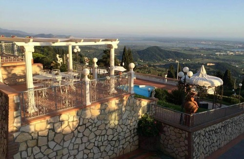 Corsanico Villa | Private Villa with WIFI, A/C, hot tub, private pool, TV, patio, panoramic view, close to Viareggio