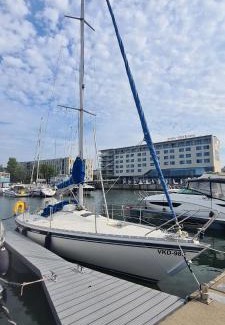 Kesklinn Boat Rental | Private Yacht in the Heart of Tallinn
