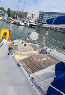 Kesklinn Boat Rental | Private Yacht in the Heart of Tallinn