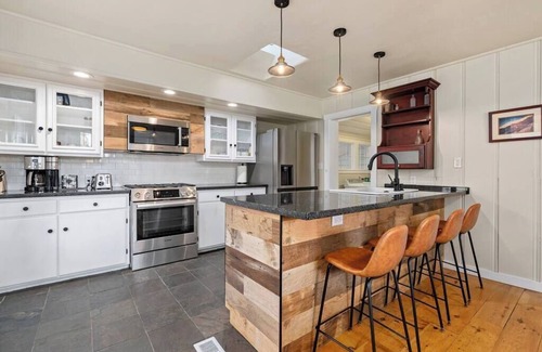 Grass Valley House | Prospector's Cottage