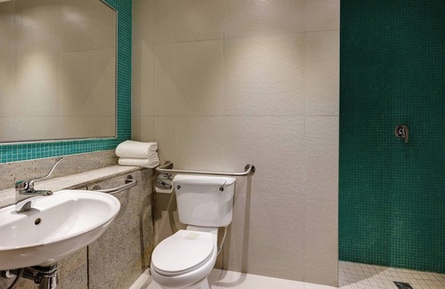Benin City Hotel | Protea Hotel by Marriott Benin City Select Emotan