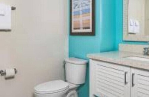 Castleberry Hill Resort | Proximity Perfected: Studio Steps from Drake Concert