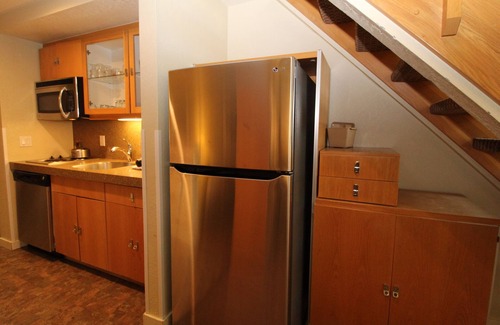 Olympic Valley Condo | PT Lodge: Ski-in/out Studio plus Loft with full-size refrig,