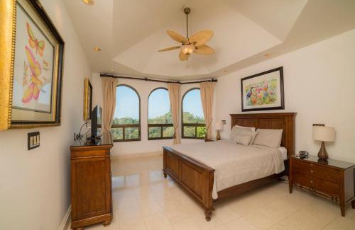 Jaco House | Puesta del Sol 5 bdrs ocean view in Los Suenos