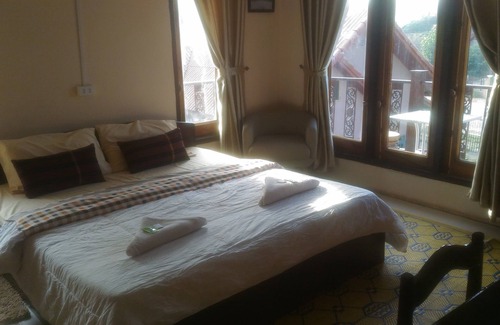 Phonsavan House | Pukyo Bed and Breakfast