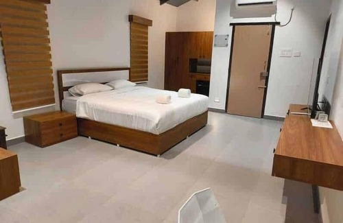 Pudi Resort | Pulicat Lake View Resort