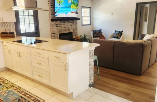 Summerville House | Pumba's Pad-Summerville-PRIVATE POOL-GAME ROOM-DOGS OK