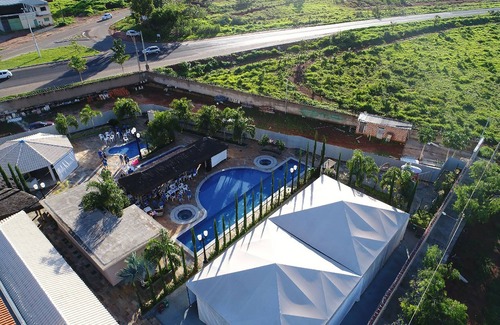 Setor Lagoa Quente House | PUNTA CALDAS > CASA 8 > R$686/CASA/NOITE > ACOMODA 10