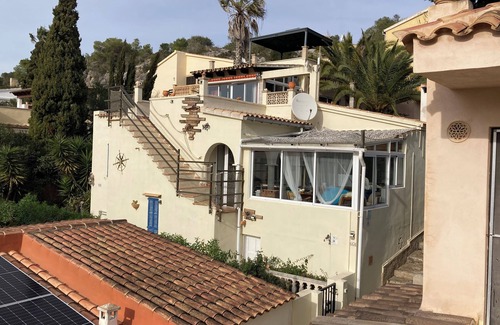 Cala Anguila-Cala Mendia House | Pure beach feeling - Casa Caracol is located directly on the beach of Cala Romantica