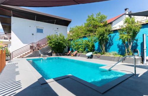 Mostar Apartment | Pure Sky Apartments - with pool