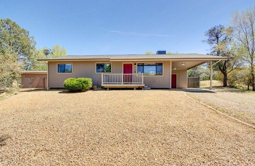 Diamond Valley House | Putting Green and Patio Central Prescott Home