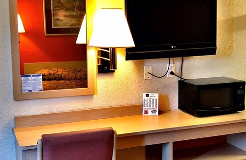 Quad Cities Hotel | QC Stay Inn