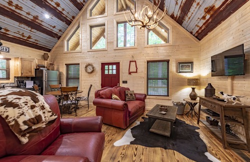 Mentone Cabin | QUAIL'S NEST w/Hot Tub - Another Day In Paradise!