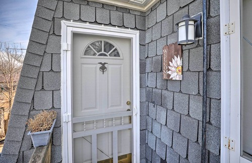 Akron Apartment | Quaint Akron Studio - Near Parks & Hunting!