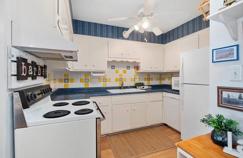 Enchanted Hills Condo | Quaint and quiet 2-bedroom lake front condo overlooking Lake Wawasee.