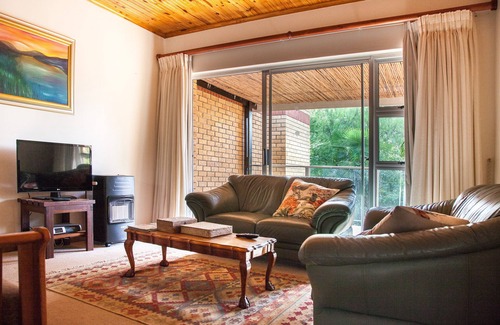 Oudtshoorn Bed & Breakfast | Quaint Bed & Breakfast In The Klein Karoo