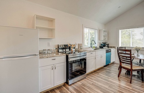 Concord House | Quaint Concord Home w/Covered Porch: Near Hiking