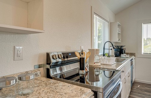 Concord House | Quaint Concord Home w/Covered Porch: Near Hiking