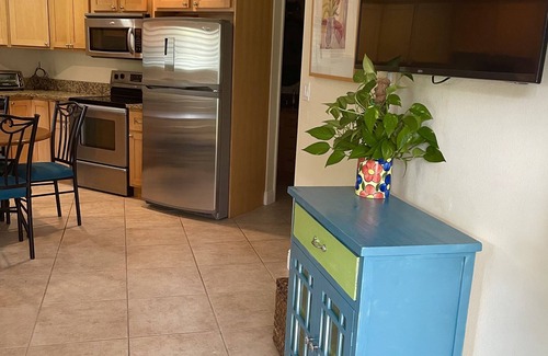 Braden River House | Quaint Country Charm! Private Guest House