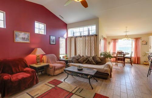 Sparks House | Quaint Cul-De-Sac Home - 14 Miles to Downtown Reno