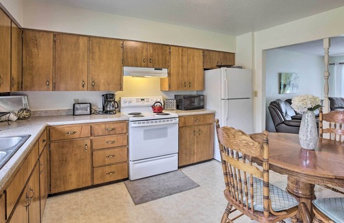 Ida Grove Apartment | Quaint Ida Grove Apartment Near Creek & Park!