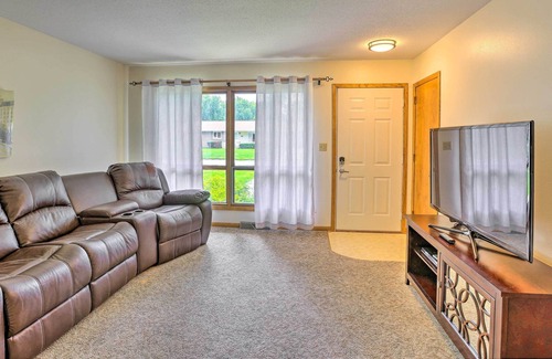 Ida Grove Apartment | Quaint Ida Grove Apartment Near Creek & Park!