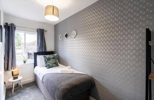 Barton-upon-Humber House | Quaint listed home in Barton