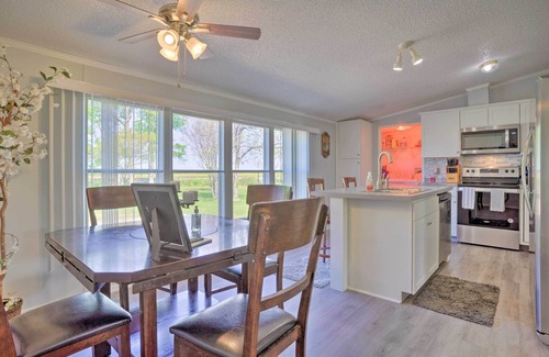 Ridgely House | Quaint Ridgely Home ~ 9 Mi to Reelfoot Lake!