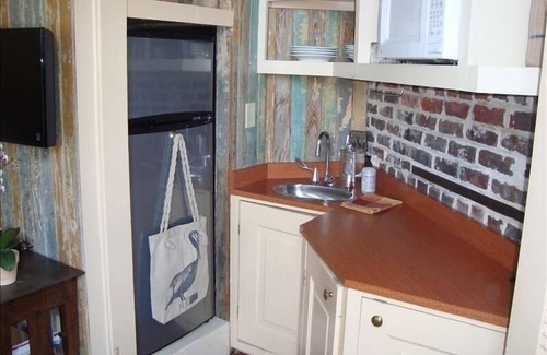 Historic Downtown Apartment | Quaint Studio Loft in the Heart of Downtown Beaufort