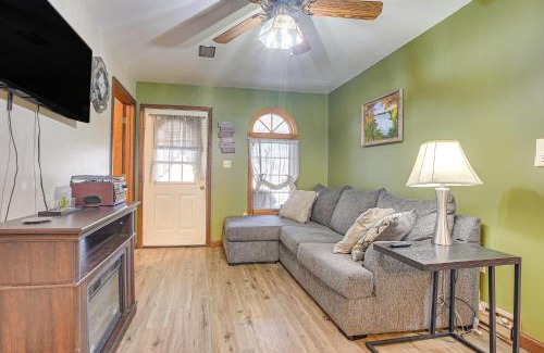 Zanesville House | Quaint Zanesville Home with Game Room and Yard!