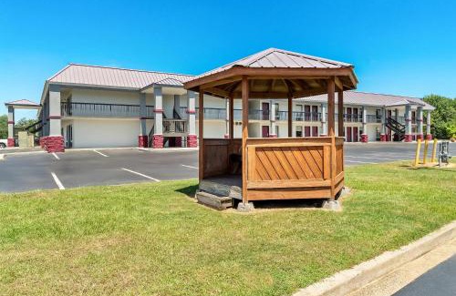 Seiglers Crossroads Hotel | Quality Inn Aiken North