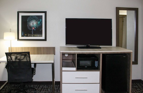 Athens Hotel | Quality Inn Athens I-65/Huntsville Area West