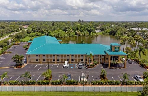Bradenton Hotel | Quality Inn Bradenton North I-75