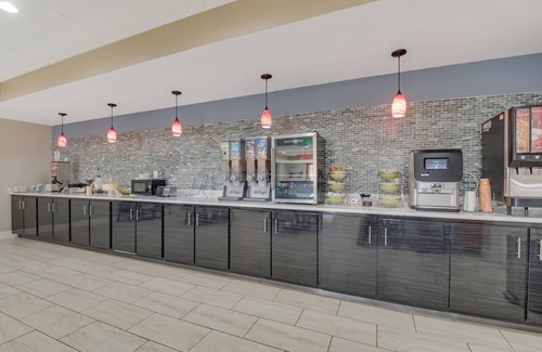 Dalton Hotel | Quality Inn Dalton East