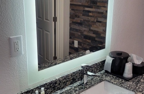 Forsyth Hotel | Quality Inn Forsyth near GA Public Safety Training Center