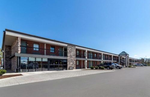 Franklin Hotel | Quality Inn Franklin - Cool Springs Area