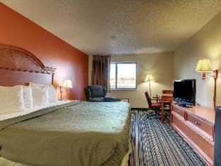 Indianola Hotel | Quality Inn Indianola