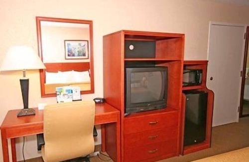 Kinston Hotel | Quality Inn Kinston Hwy 70