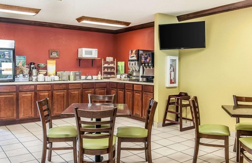 Lewisport Hotel | Quality Inn Lewisport