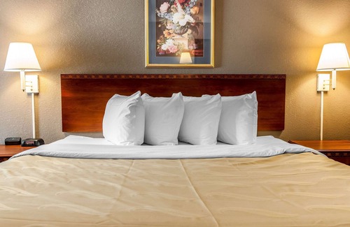 Lewisport Hotel | Quality Inn Lewisport