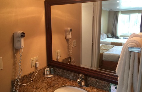 Harbor Hotel | Quality Inn Long Beach - Signal Hill