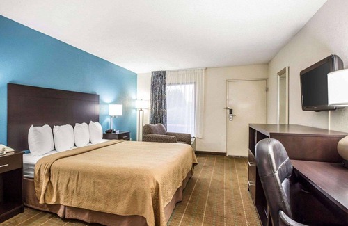 Macon Hotel | Quality Inn Macon West
