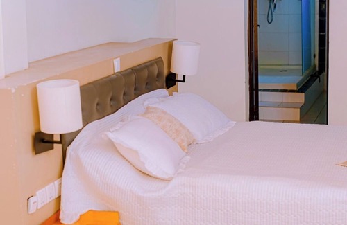 Nyanza Bed & Breakfast | Quality Inn Motel