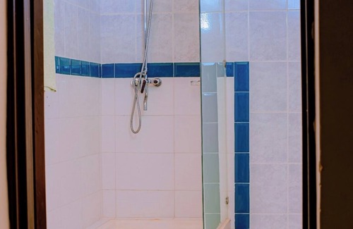 Nyanza Bed & Breakfast | Quality Inn Motel