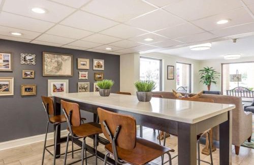 Charleston Hotel | Quality Inn Mt Pleasant - Charleston